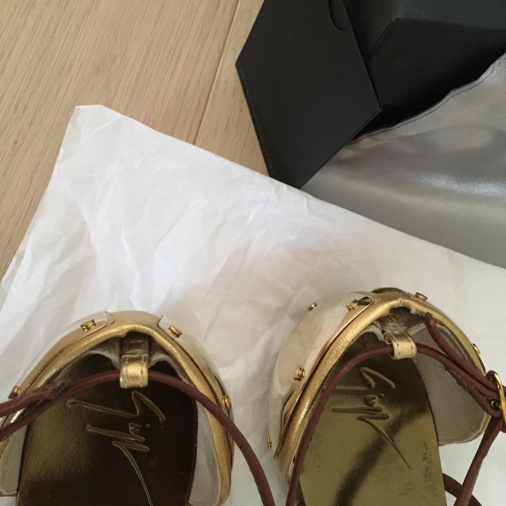 *SOLD* Giuseppe Zanotti Metal Plated Flat Sandals - Picture 5 of 6